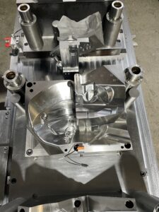 Feinbearbeitete Funktionsflächen im Transferwerkzeug