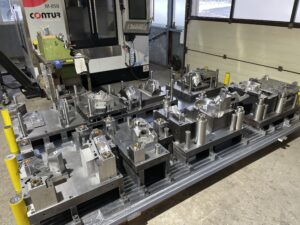 Transferwerkzeug – Gesamtansicht eines komplexen Werkzeugsystems